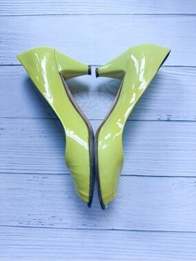 Marc by Marc Jacobs Lime Patent Leather Kitten Heels Peep Open Toe Pumps 38.5